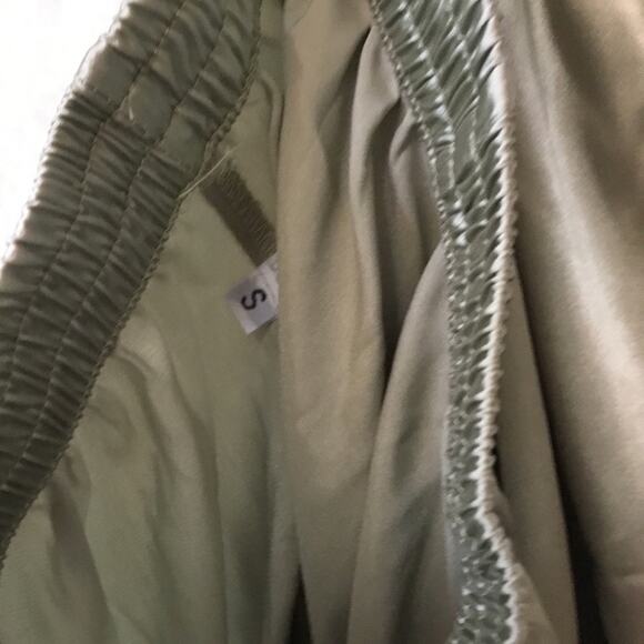 AW Bridal Sage Green 3-Piece Pajamas Set - Picture 16 of 16